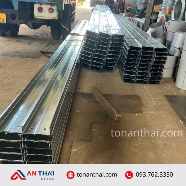 Xà gồ C250X65X20X2.0 hình 1