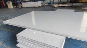 giá tấm vách ngăn tôn xốp
