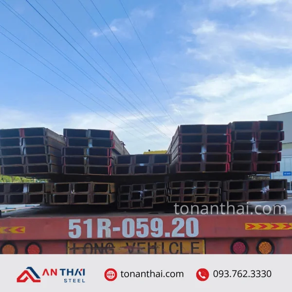 Thép hình U100x45x3.3x6m hình 1