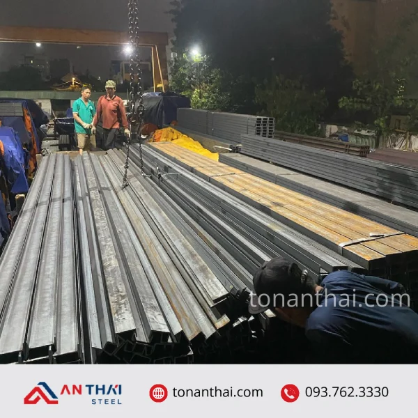 Thép hình U100x45x3.3x6m hình 2