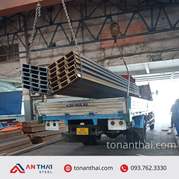 Thép hình U80x40x4.0x6m hình 3