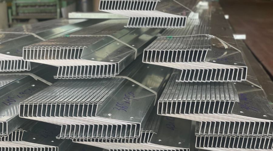Xà gồ Z250x62x68x20x1.5 giúp công trình ổn định